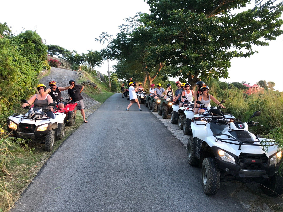 Quads And Furious-Oyster Pond必去景点