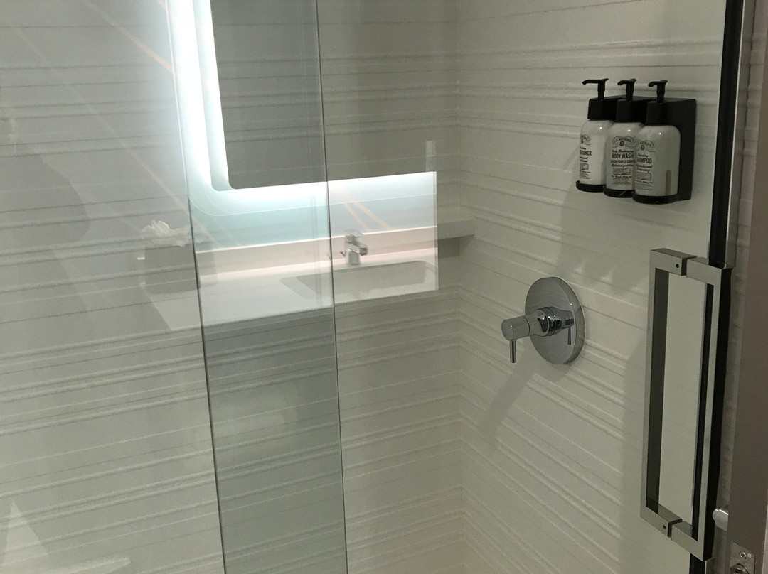 avid Hotel Orlando International Airport by IHG主图