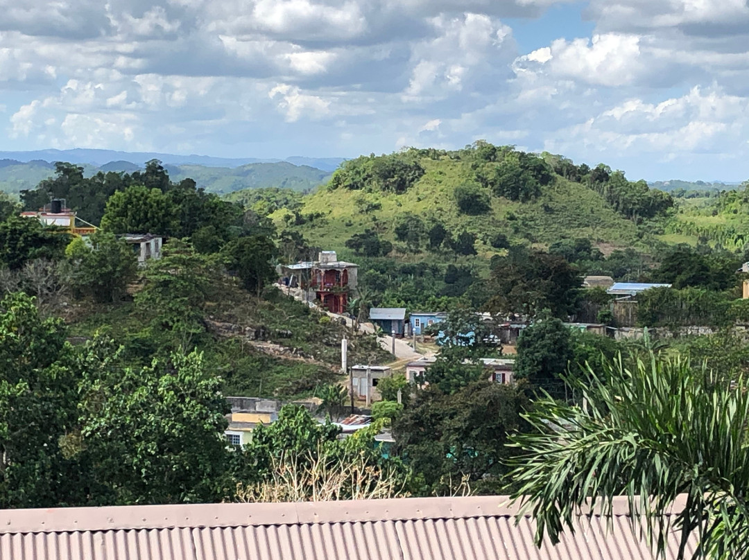 J mac tours-蒙特戈贝必去景点
