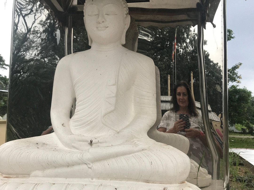 Mahiyangana Raja Maha Viharaya-Mahiyanganaya必去景点