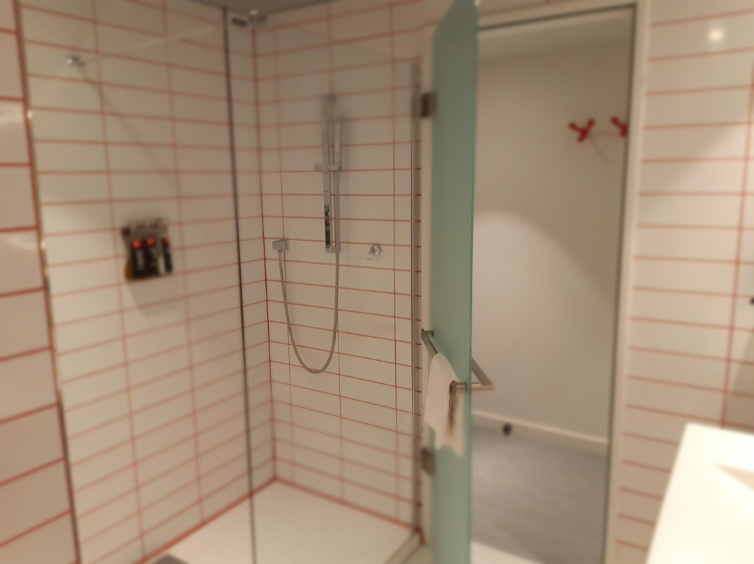 Radisson RED Brussels主图