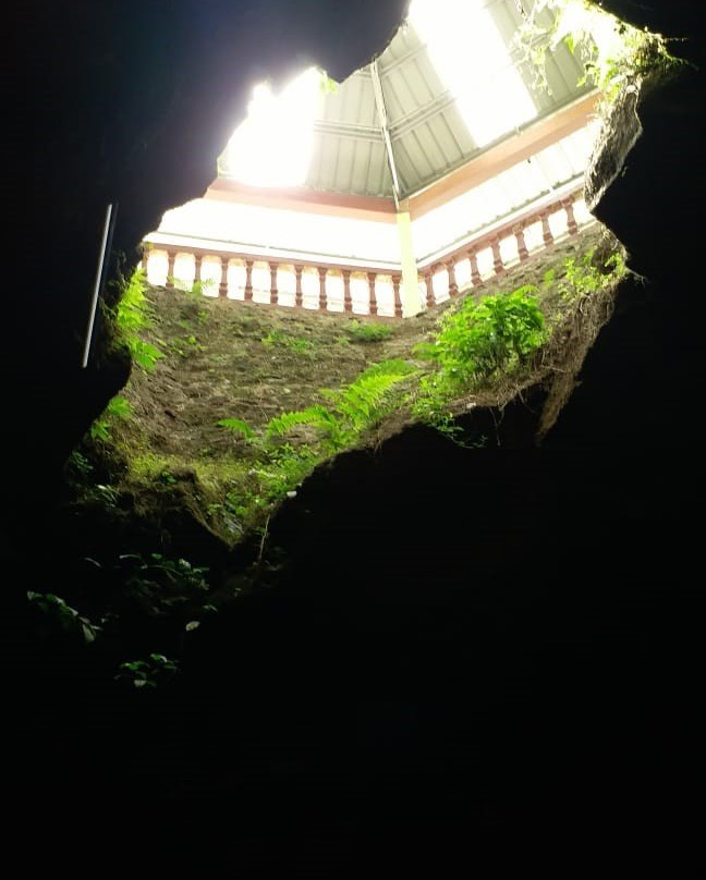 Putuk Truno Waterfall景点图片