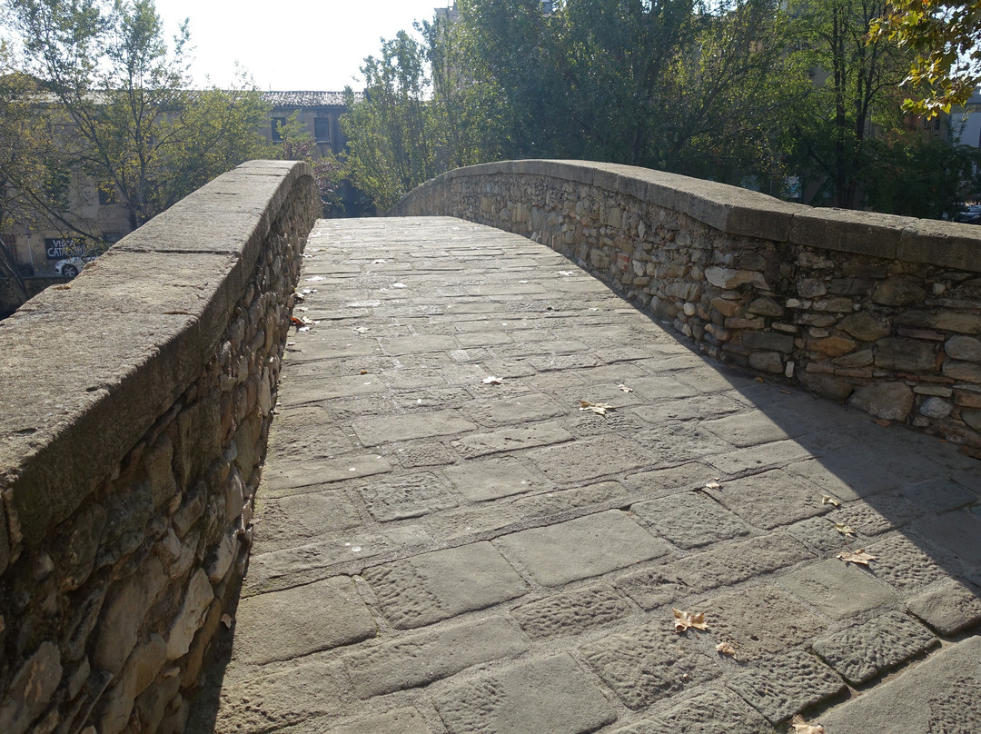 Pont de Queralt-维克必去景点