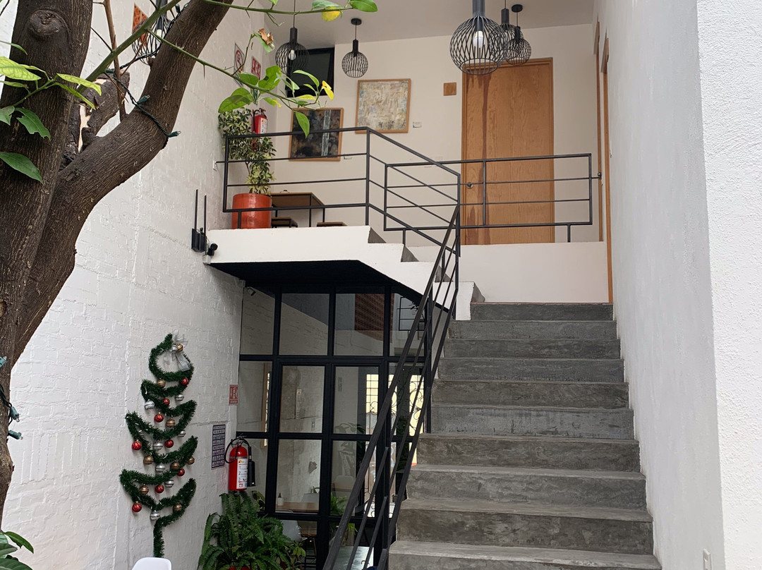 Romance City Hotel主图