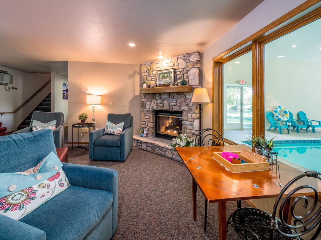 Somerset Inn & Suites主图