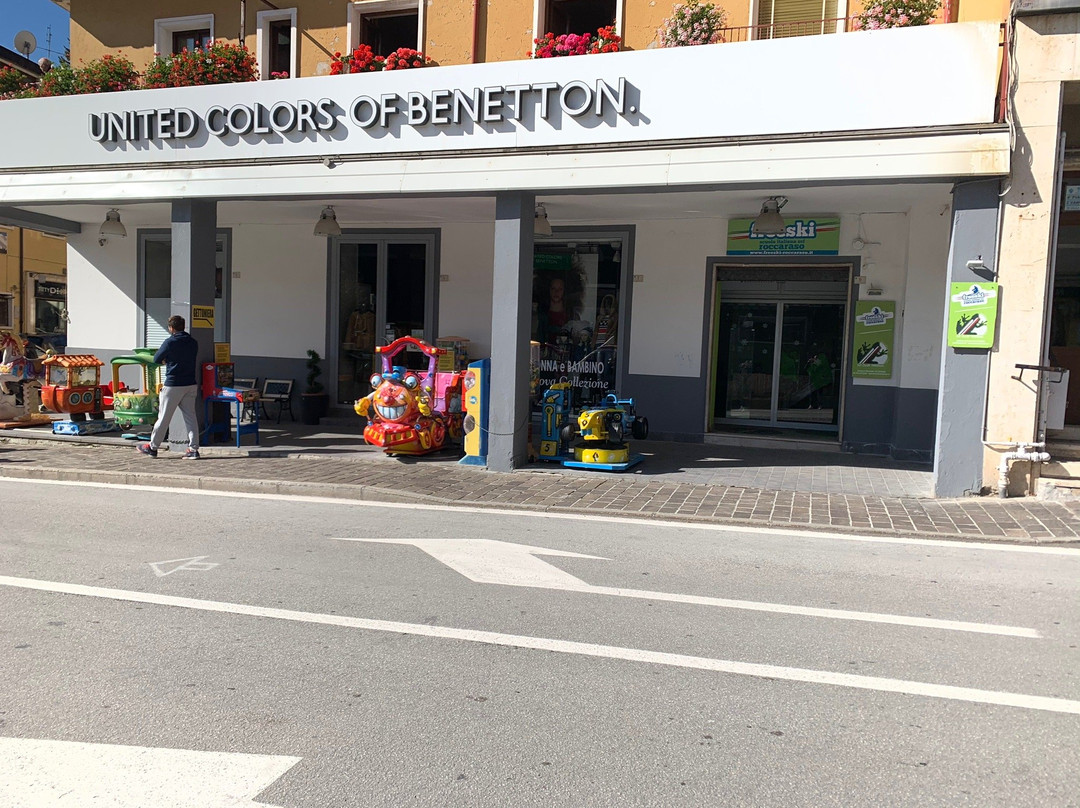 Scuola Sci Freeski-罗卡拉索必去景点