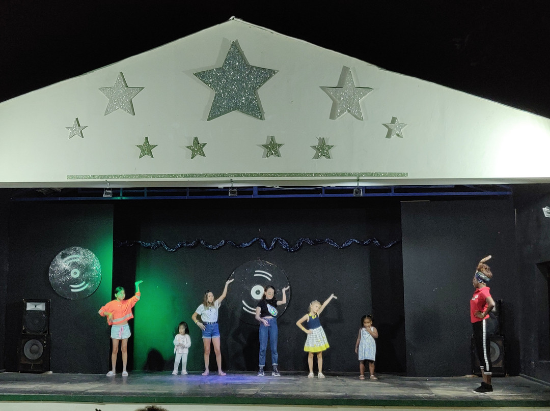 唐璜海滩度假村酒店主图