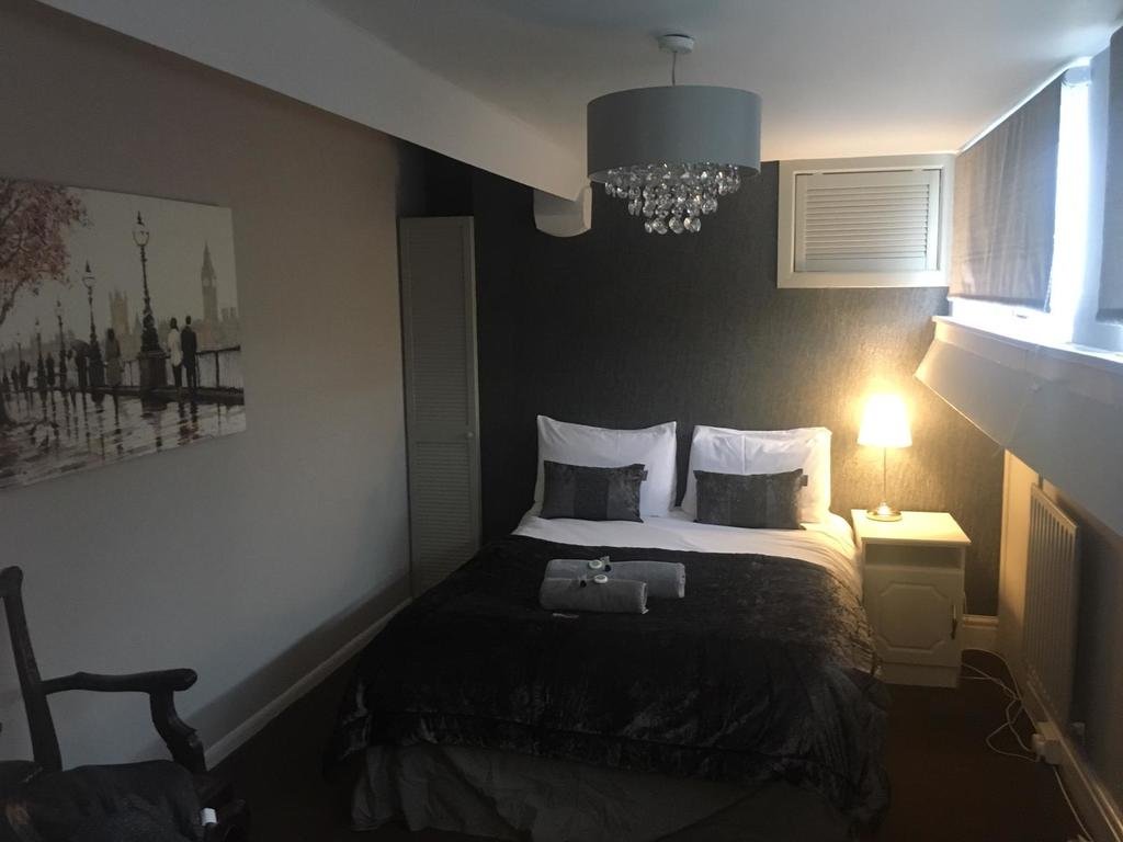 St Andrews House Hotel-官方