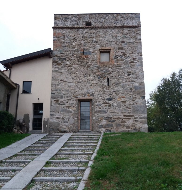 Torre di Camisasca景点图片