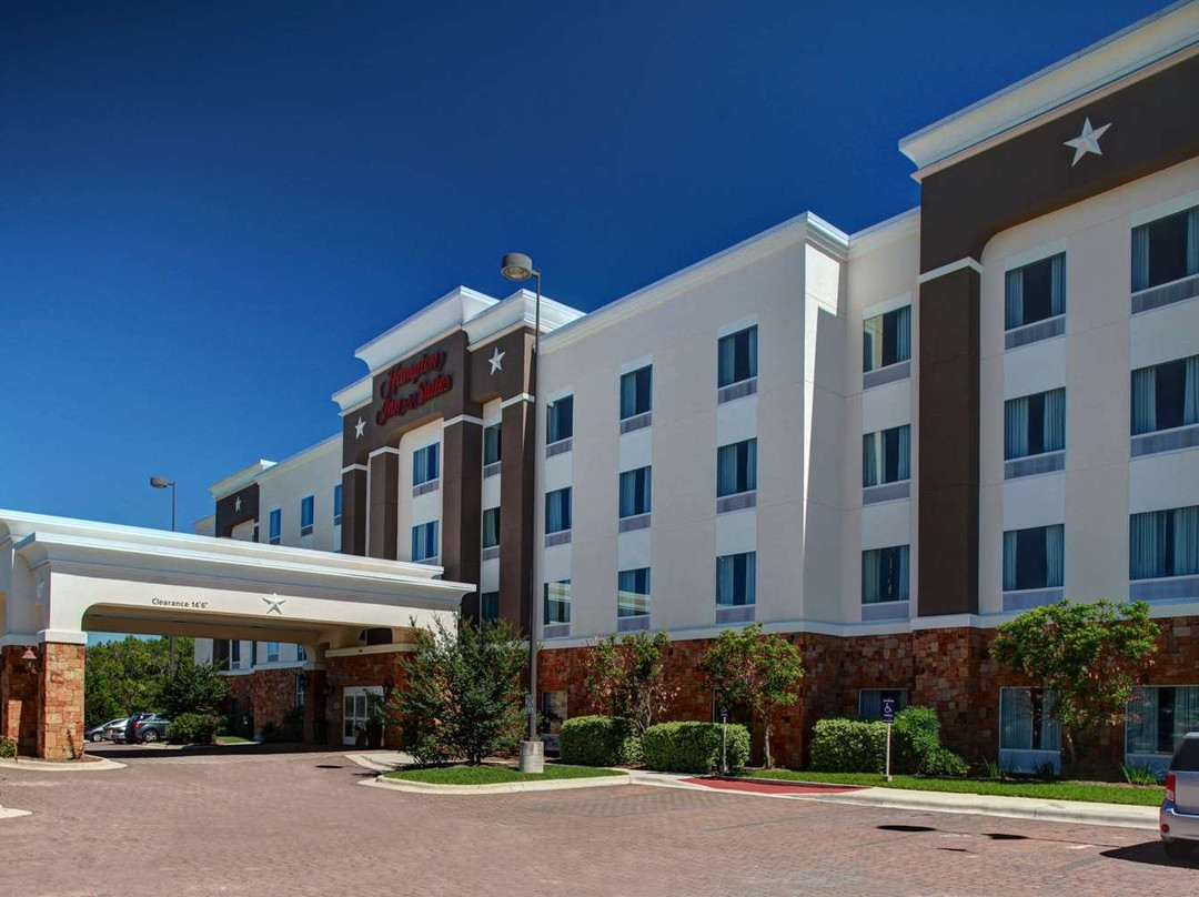 Hampton Inn & Suites Boerne主图