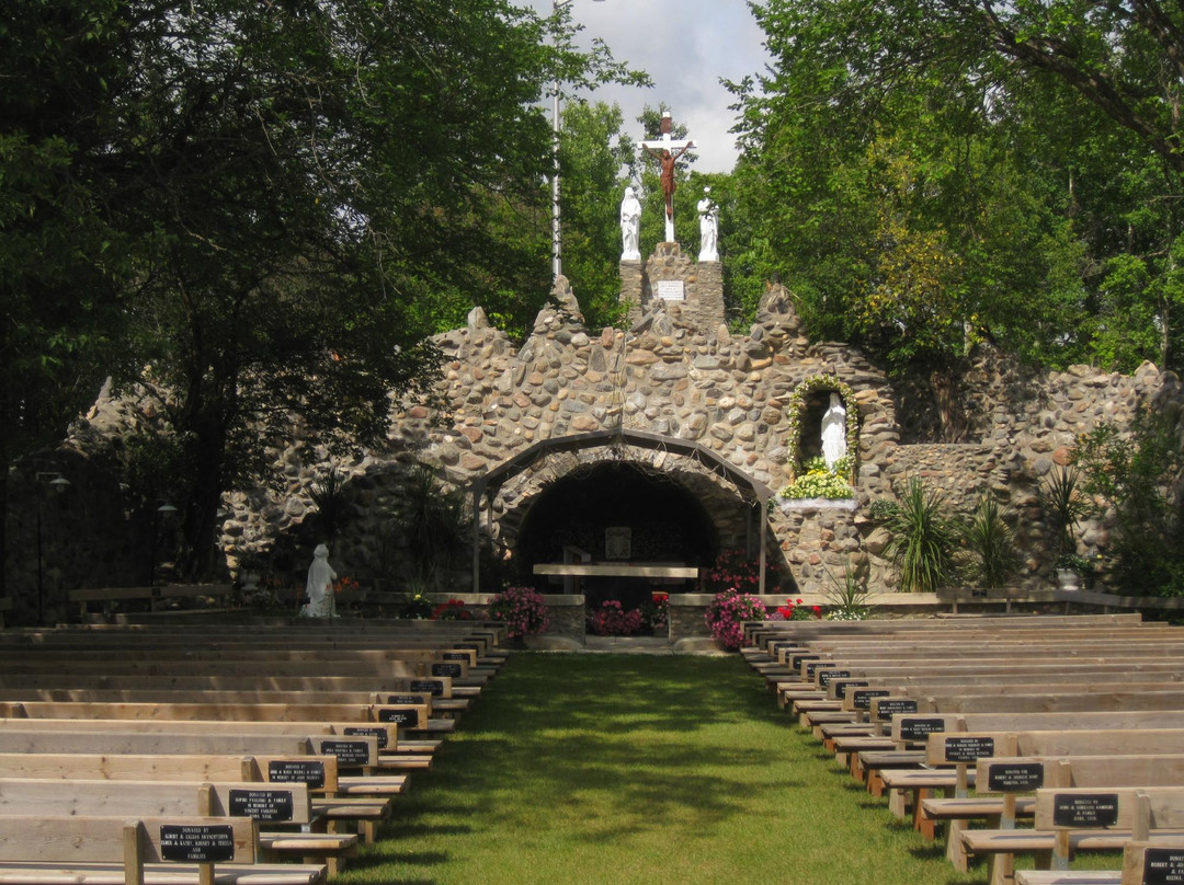 Shrine of Our Lady of Lourdes景点图片