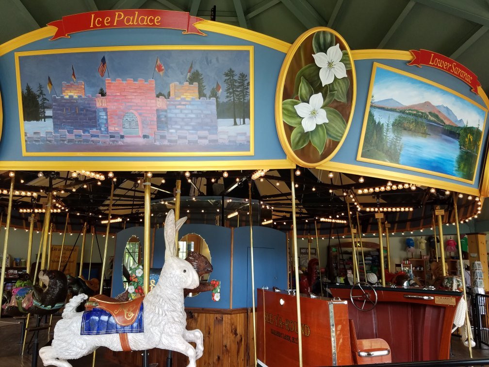 Adirondack Carousel景点图片