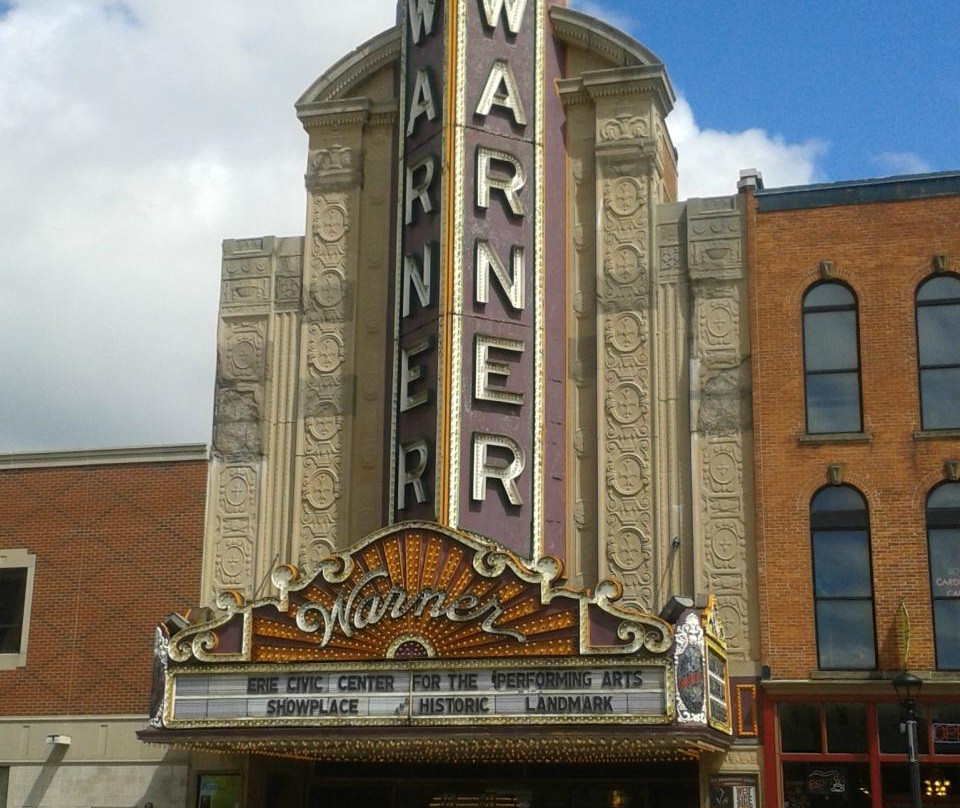 Warner Theater景点图片