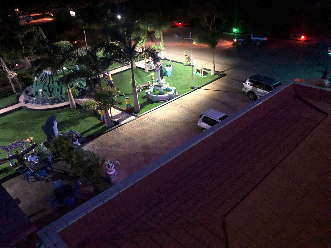 Kibo Peak Palace Hotel主图