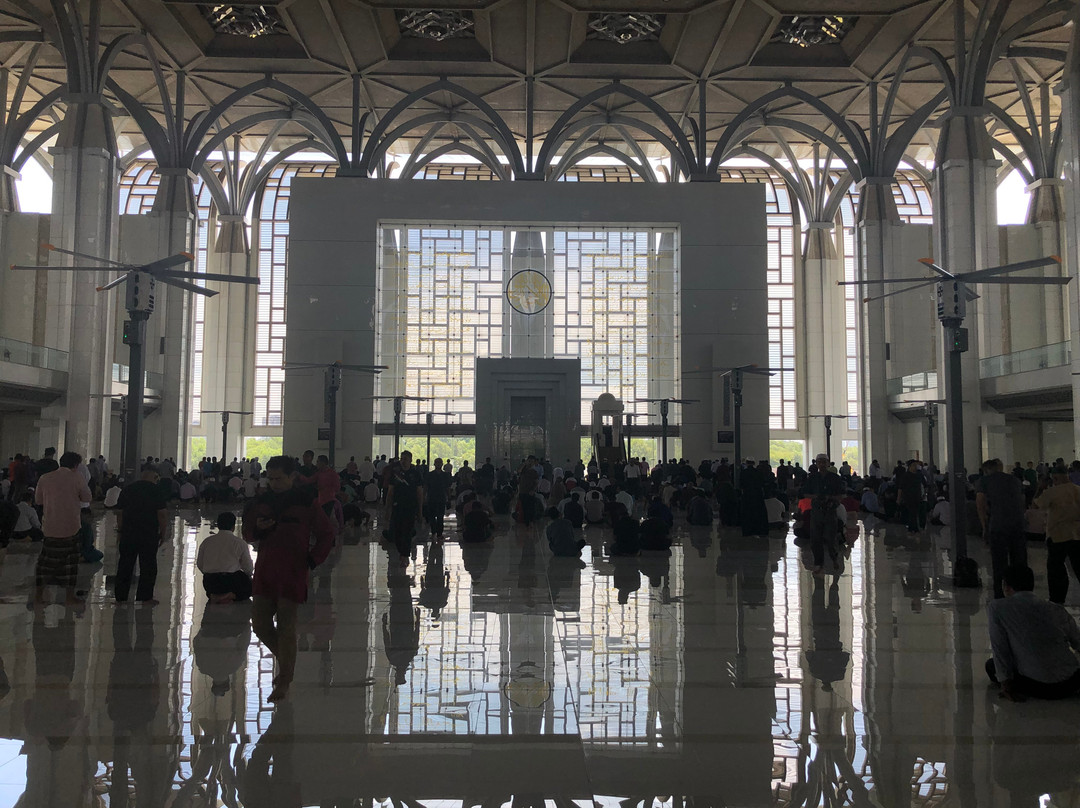 Masjid Tuanku Mizan Zainal Abidin (Masjid Besi)-太子城必去景点