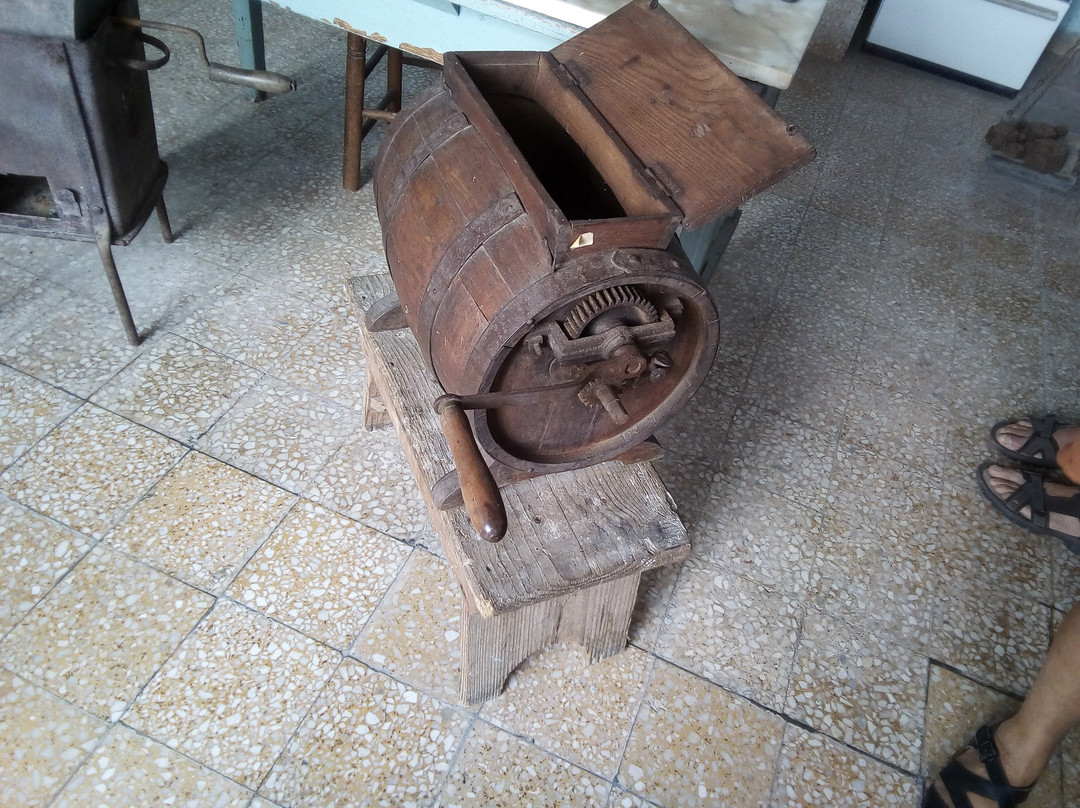 Ursulines Monastery-蒂诺斯必去景点