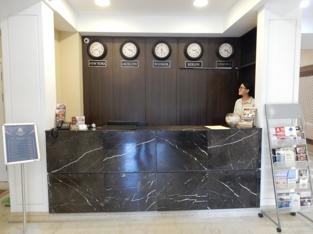 Ambassador Hotel主图