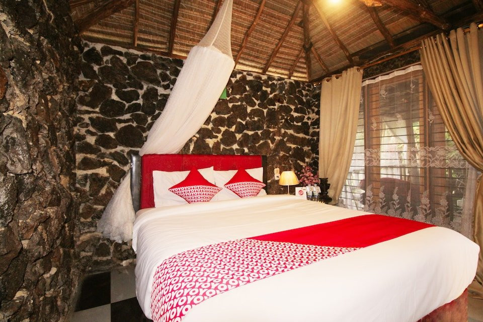 OYO 1115 Villa And Resto Kubu Selem Etnik Bali主图