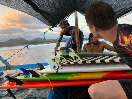 DHM Surf Camp-Kuta必去景点