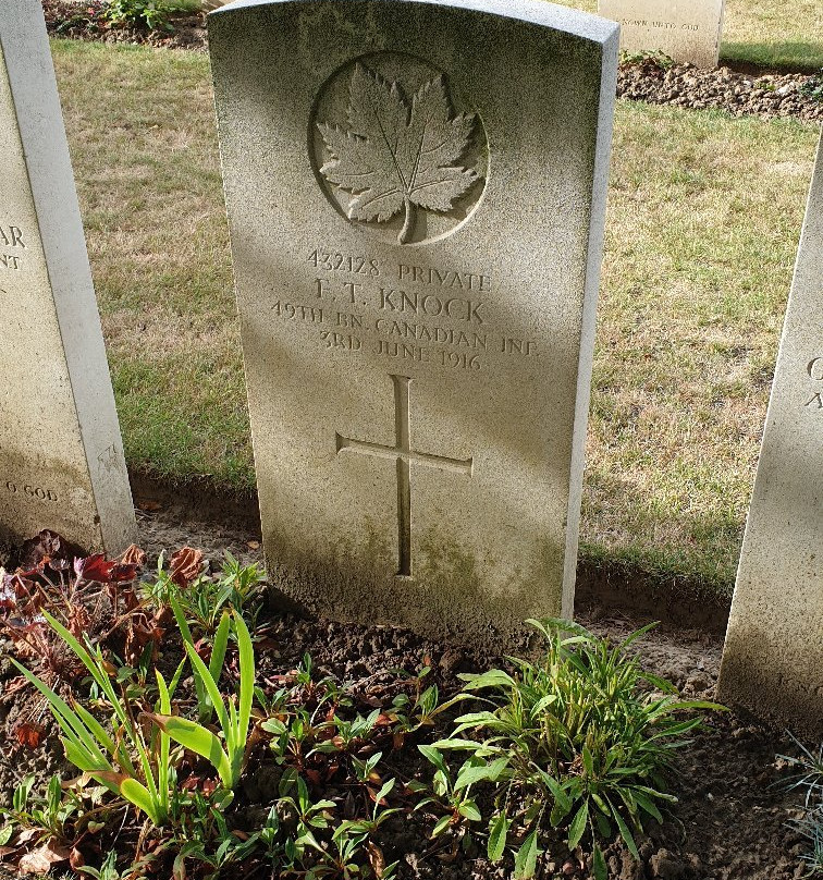 Sanctuary Wood Cemetery景点图片