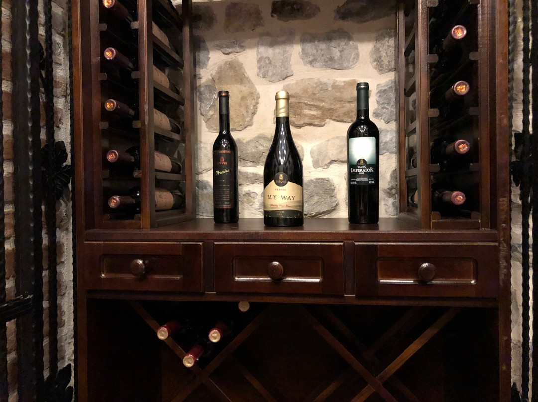 The House Of The Miyaks主图