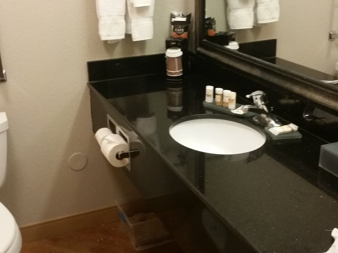 La Quinta Inn & Suites by Wyndham Fresno Northwest主图