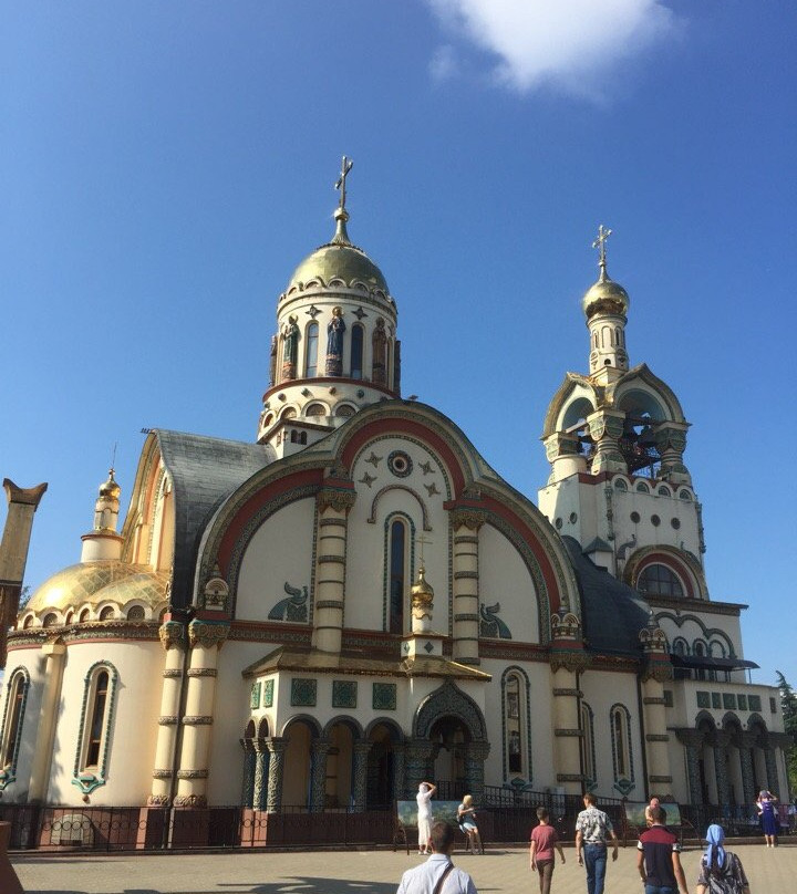 Svyatogo Ravnoapostolnogo Knyazya Vladimira Temple景点图片