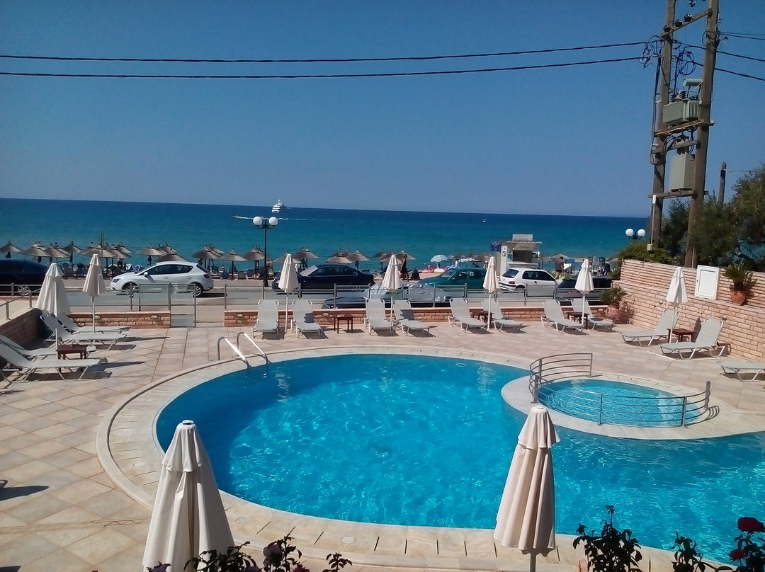 Haris Apartments主图