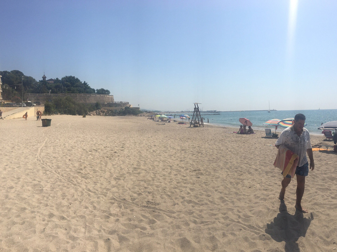 Platja De Sant Gervasi-比利亚努埃瓦－赫尔特鲁必去景点