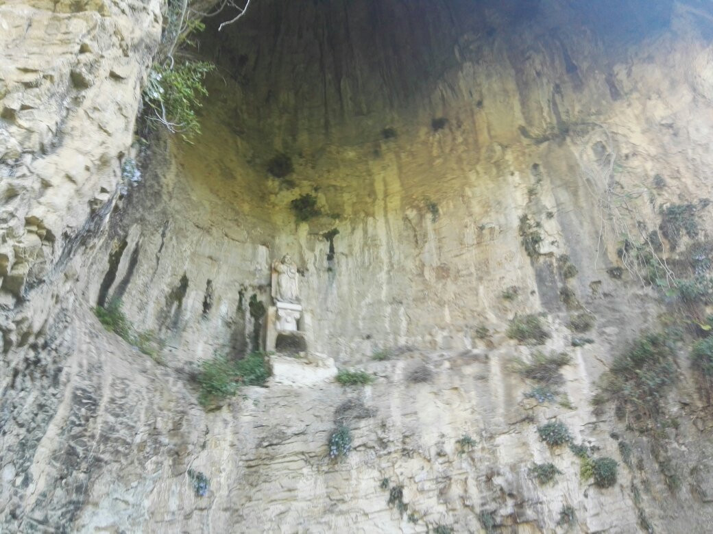 Grotta Sant'Angelo-Lettomanoppello必去景点