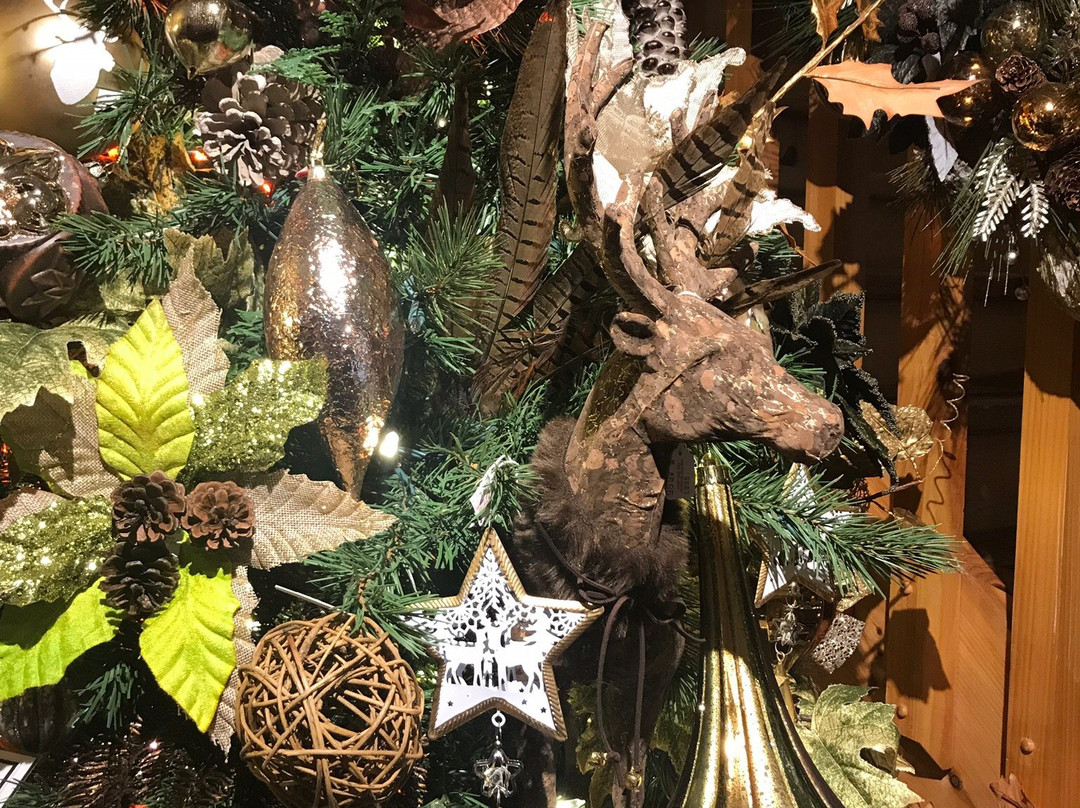 Tis The Season Christmas Shoppe-Millersburg必去景点