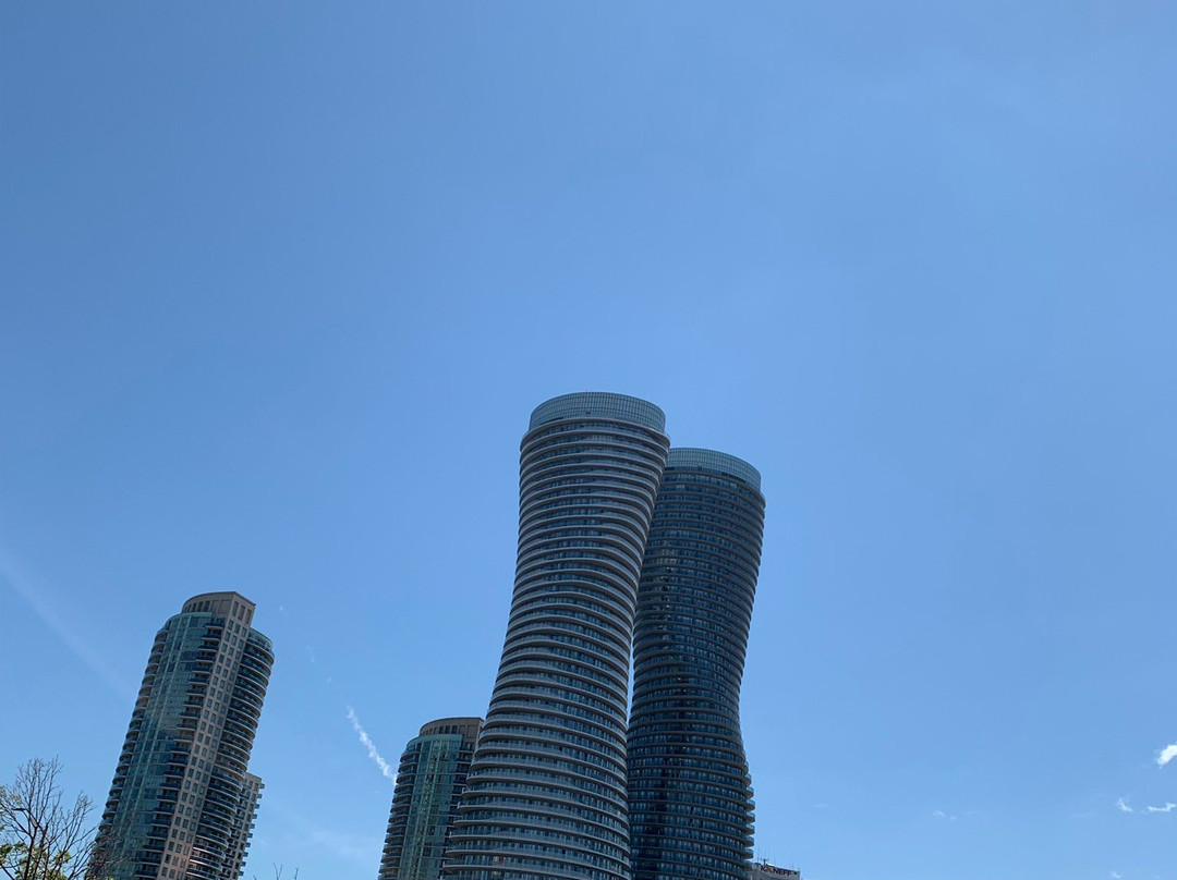 Absolute World Towers-米西索加必去景点