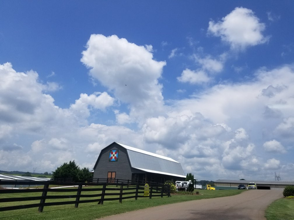 Sweetwater Valley Farm景点图片