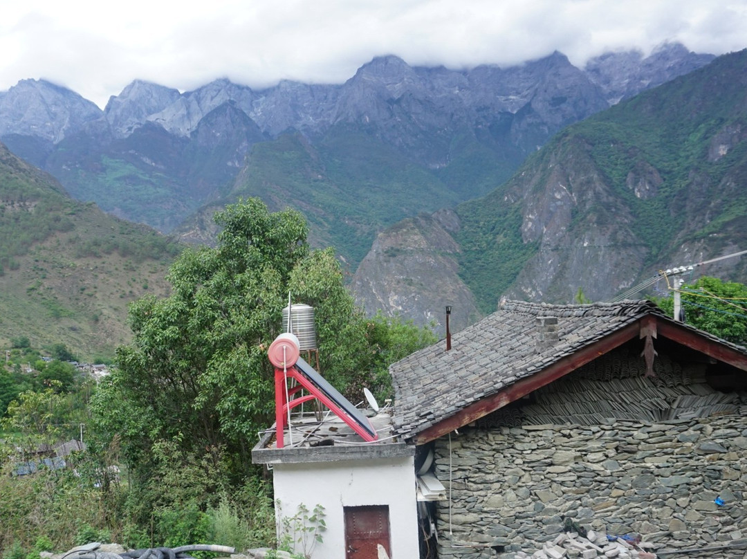 哈巴村景点图片