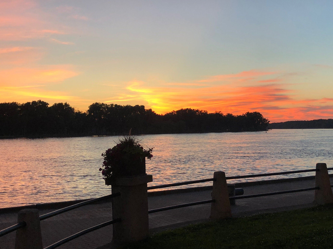 Ghosts of Historic La Crosse Walking Tour-拉克罗斯必去景点