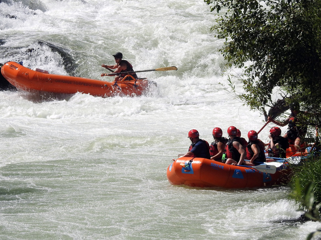 Ti'lomikh Falls-Gold Hill必去景点