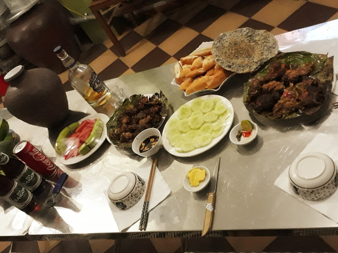Nhà Nghỉ Đông Loan主图
