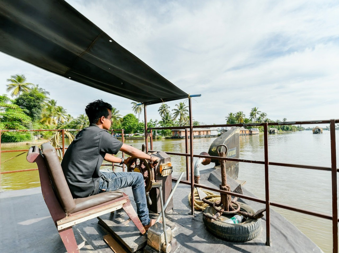 OYO 24271 Houseboat My Trip 2bhk主图