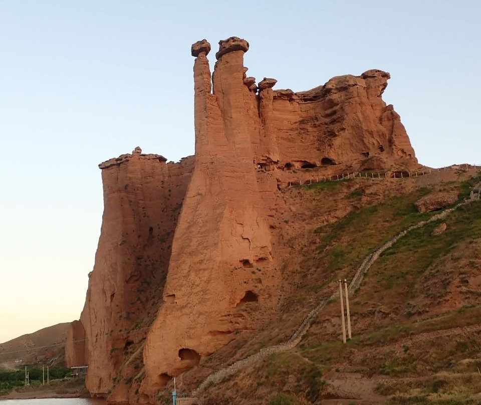 Behestan Castle景点图片