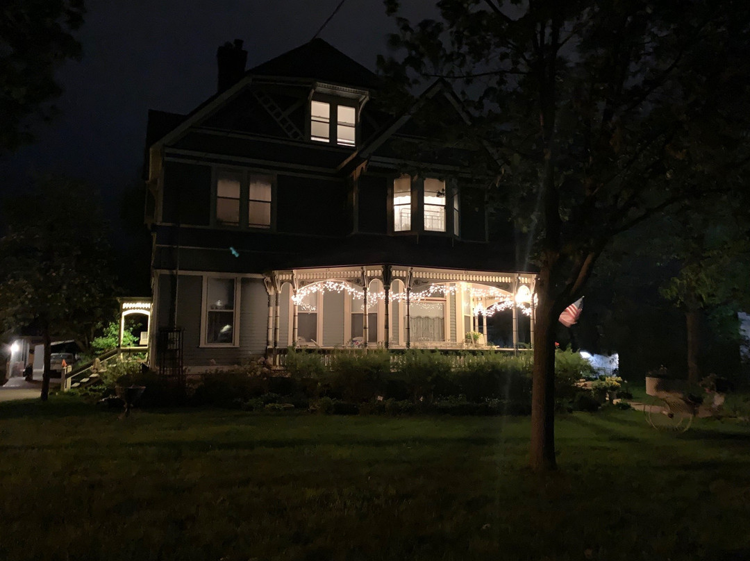 Aurora Staples Inn主图