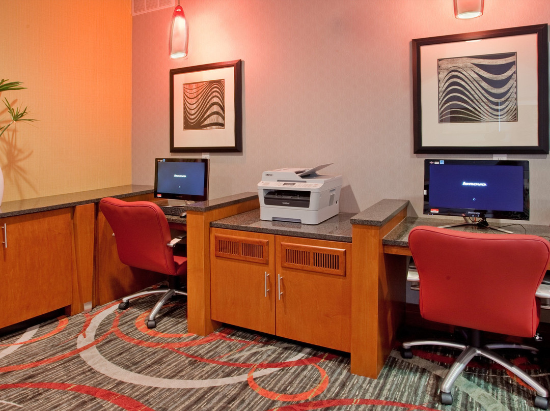 弗里蒙特智选假日酒店主图