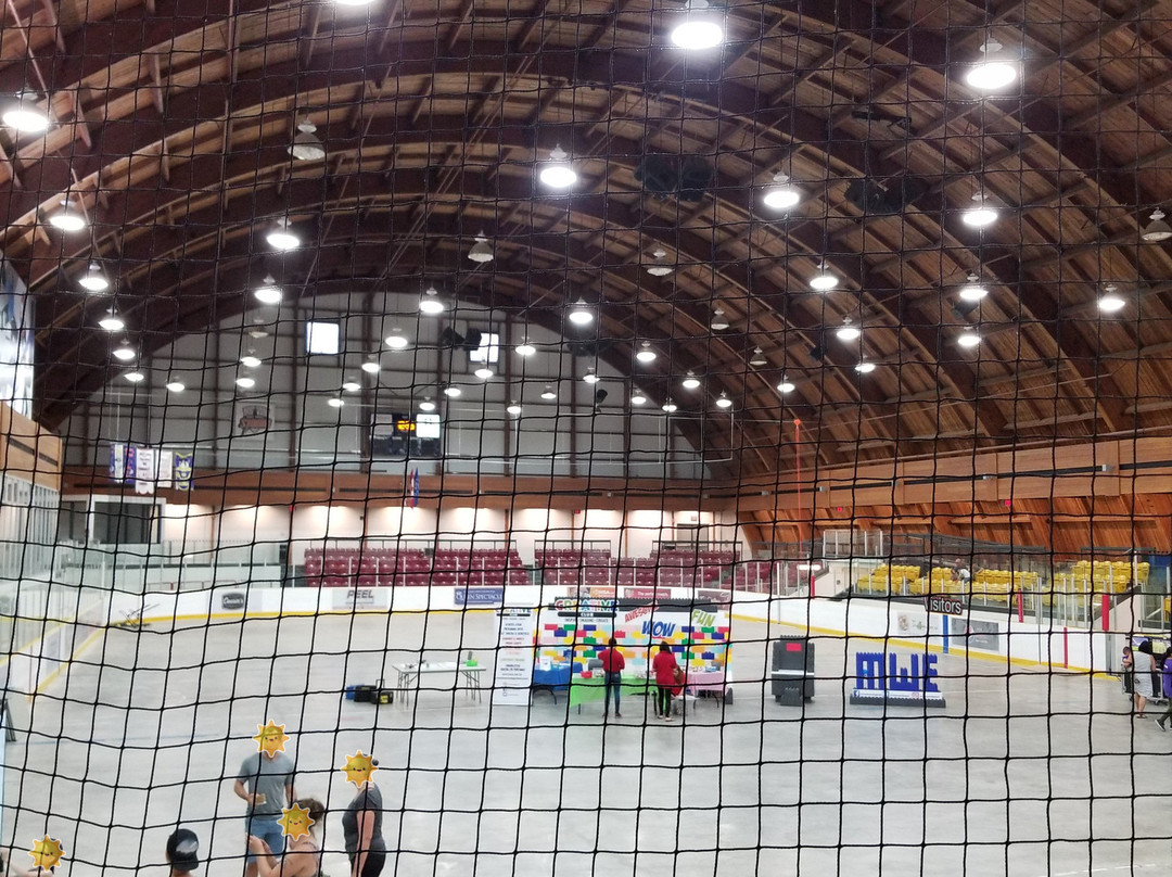 Port Credit Memorial Arena-米西索加必去景点