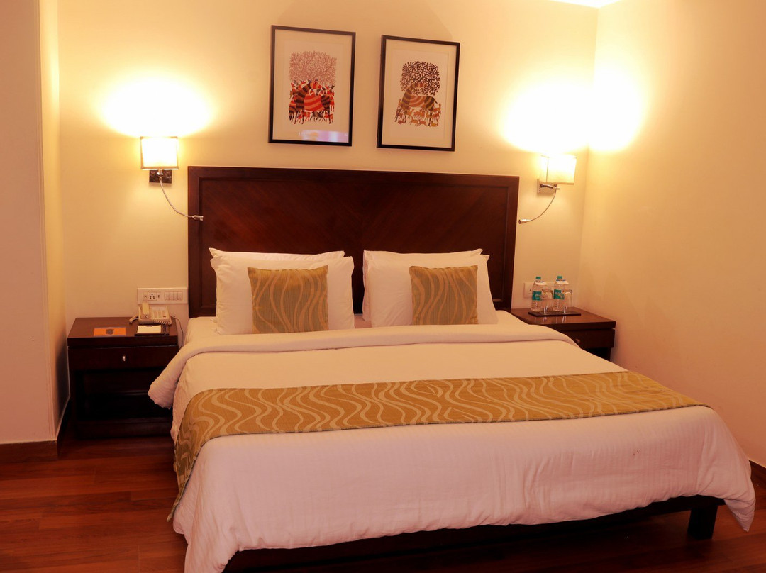 Le Lac Sarovar Portico主图