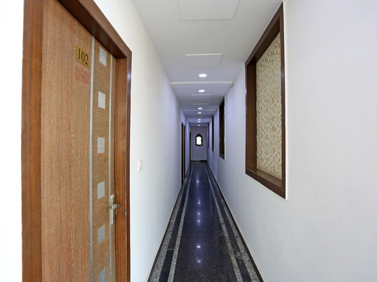 OYO 13125 Hotel Gwal Palace主图