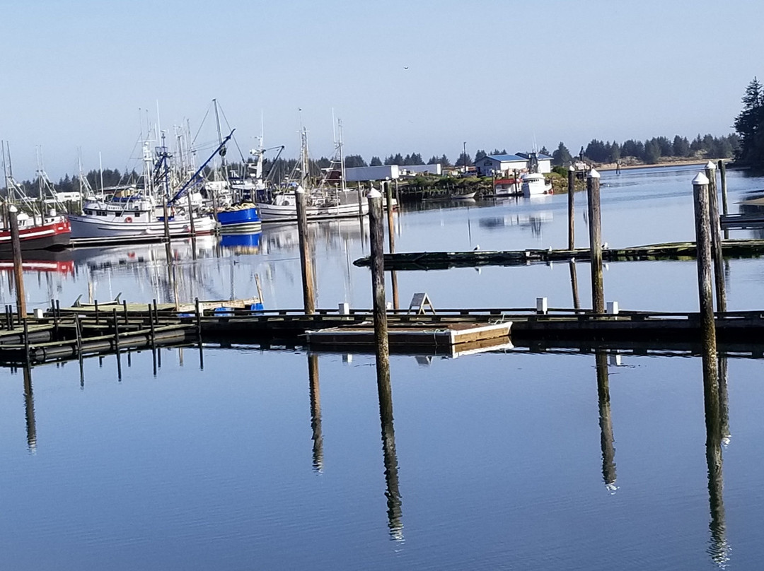 Umpqua Triangle Oysters-Winchester Bay必去景点