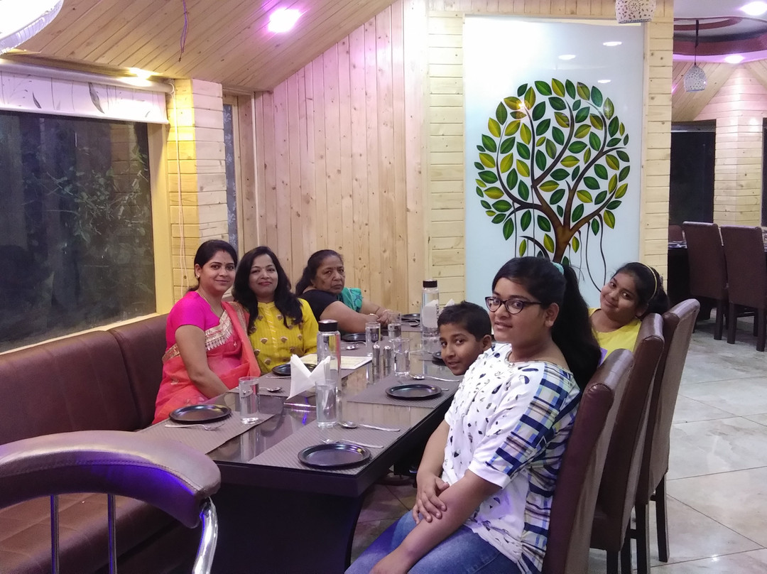 OYO 38165 Hotel Indralok