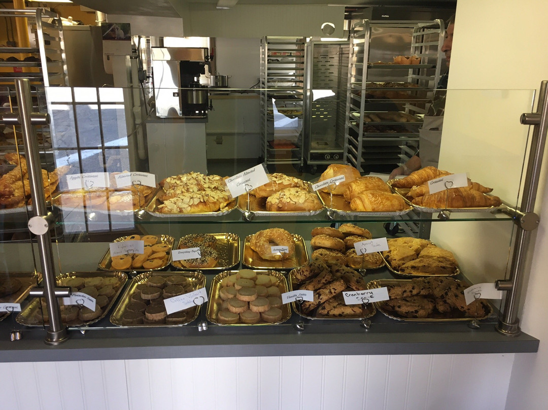 Pawcatuck餐馆和美食-Loveridge Place