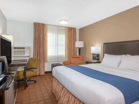 Umpqua Valley Hotel主图