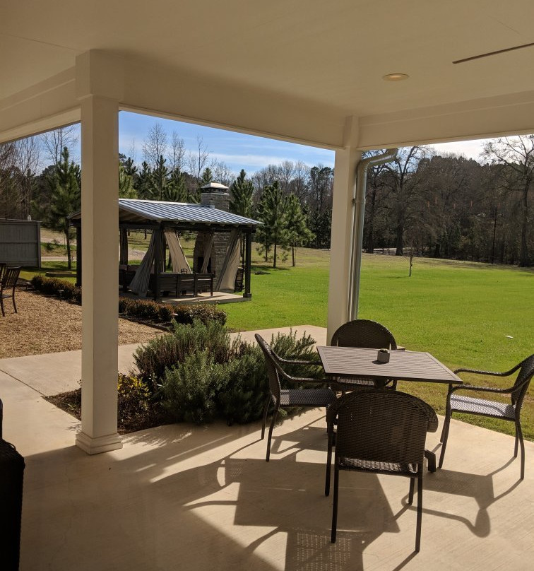 High Hill Farm主图