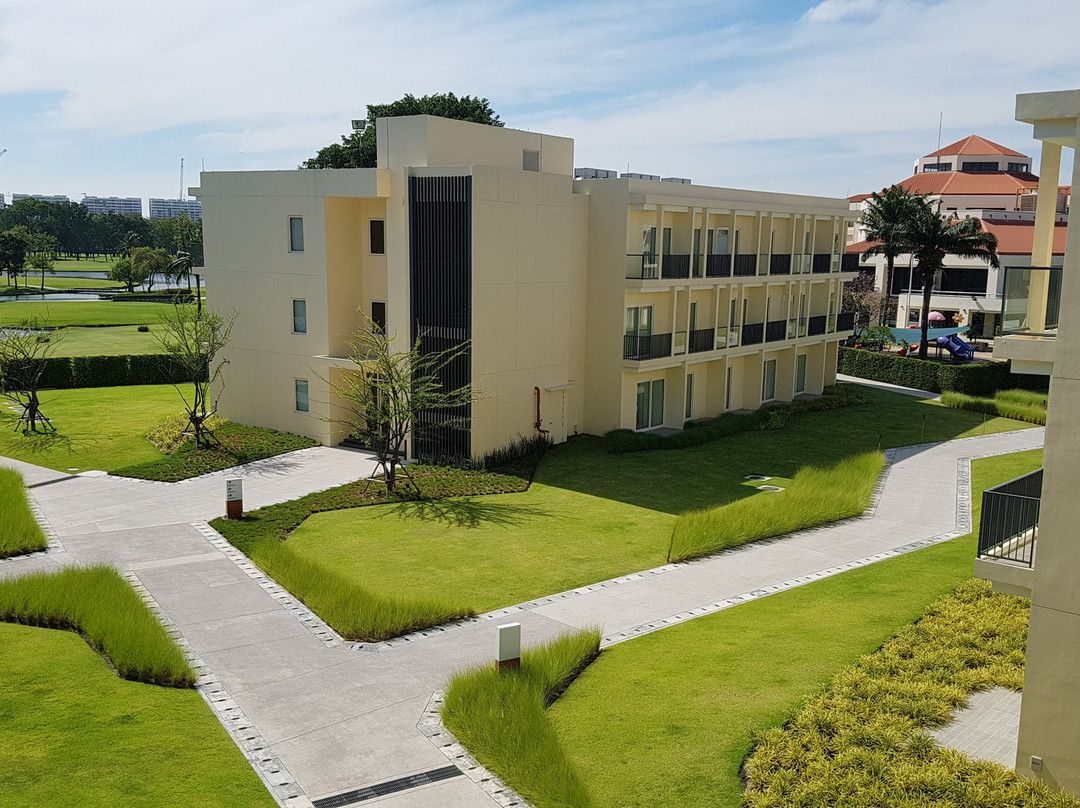 Eastin Thana City Golf Resort Bangkok主图